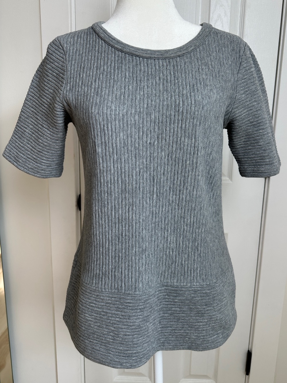 Boden Grey Chic Ribbed Short Sleeve Top US 6 Made in Portugal